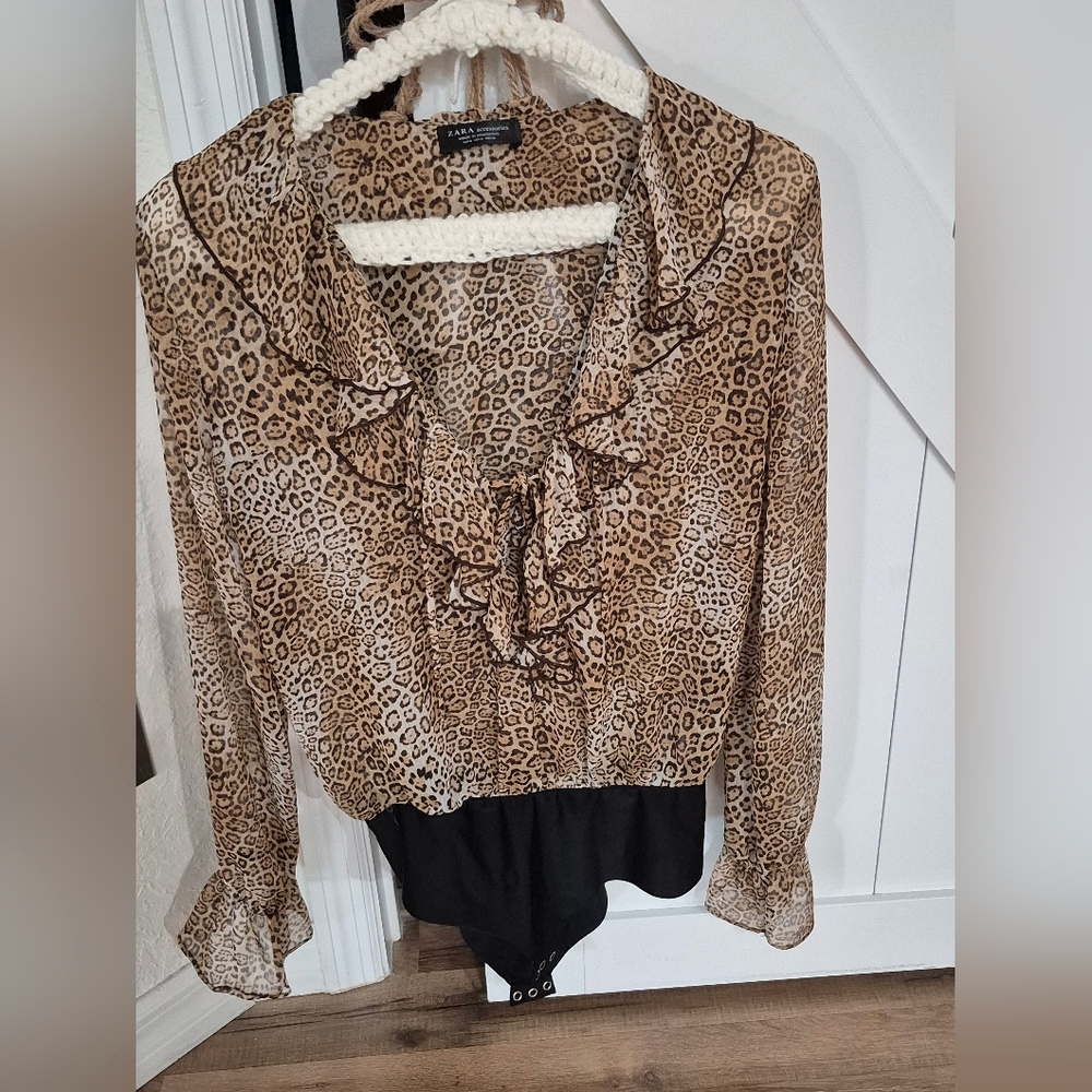 Zara Animal Print Ruffle Blouse/Bodysuit - Picture 1 of 8